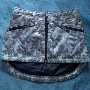 Insulated Gray Patterned Mini Skirt